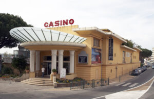 découvrez le casino de saint-maxime : jeux passionnants, animations et une ambiance unique pour des moments inoubliables au cœur de la côte d'azur.
