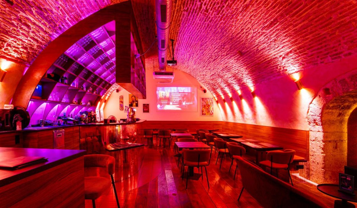 découvrez les meilleurs bars à jeux de montpellier pour une soirée ludique entre amis, avec une sélection variée de jeux et une ambiance conviviale.